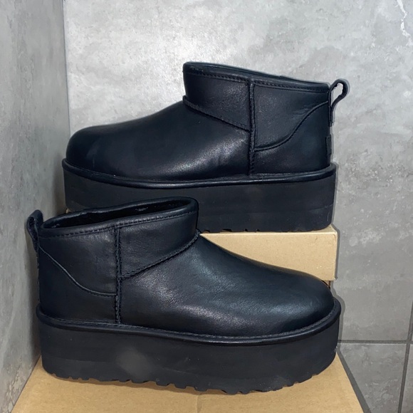 UGG Shoes - UGG CLASSIC ULTRA MINI PLATFORM